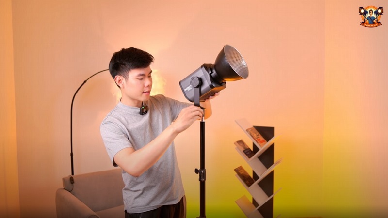 Cách lắp đèn livestream Marklive đơn giản tại nhà