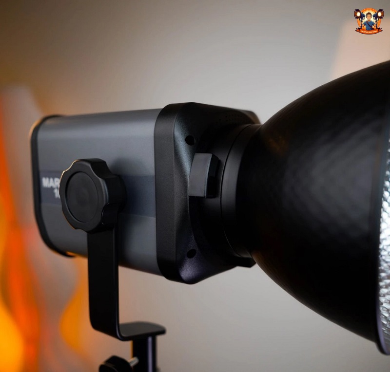 đèn Marklive 100x và Godox SL60W