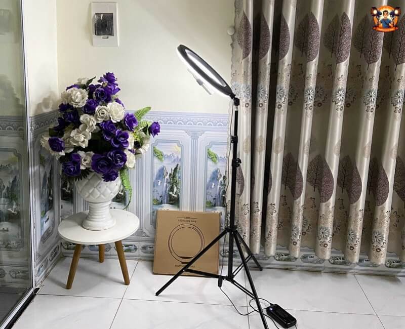 Đèn bao nhiêu W là đủ theo từng mục đích livestream