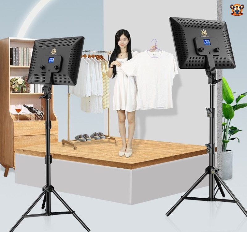 Đối tượng nào nên sử dụng đèn livestream lớn?